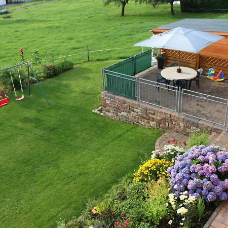 Spacious In Bettenfeld With Private Terrace