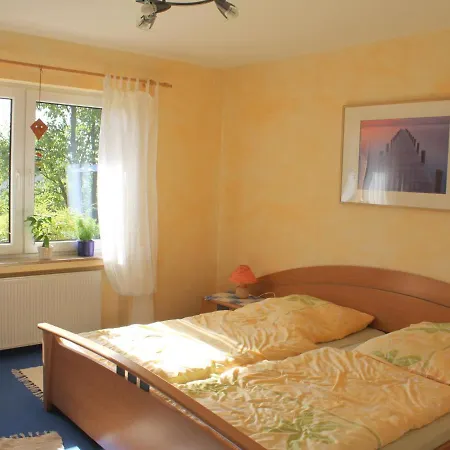 Spacious In Bettenfeld With Private Terrace Meerfeld