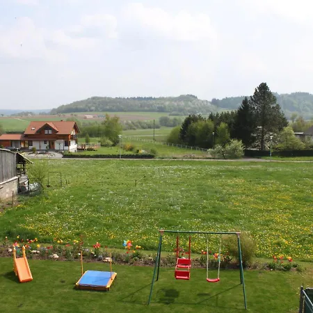 Appartement Spacious In Bettenfeld With Private Terrace Meerfeld