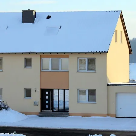 Spacious In Bettenfeld With Private Terrace Appartement