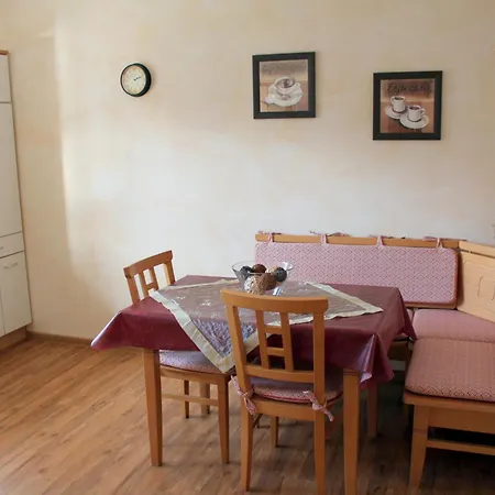 Appartement Spacious In Bettenfeld With Private Terrace