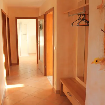 Spacious In Bettenfeld With Private Terrace Appartement Meerfeld